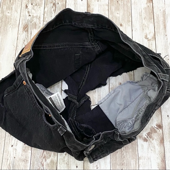 Levi’s 501 Black Denim Cut-Off Jean Shorts 31 - Picture 10 of 14
